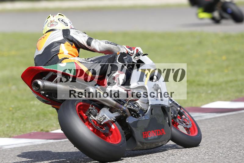 /53 16.09.2025 Track Day Domi Aegerter ADR/Gruppe rot/backside